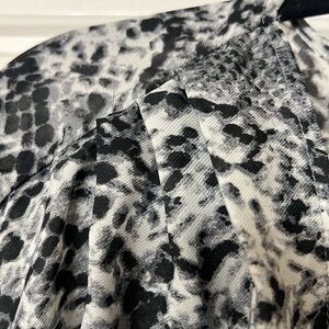 L Love Snake Print Dolman Wrap Kimono Cover Up Medium Sz Chiffon Semi Sheer